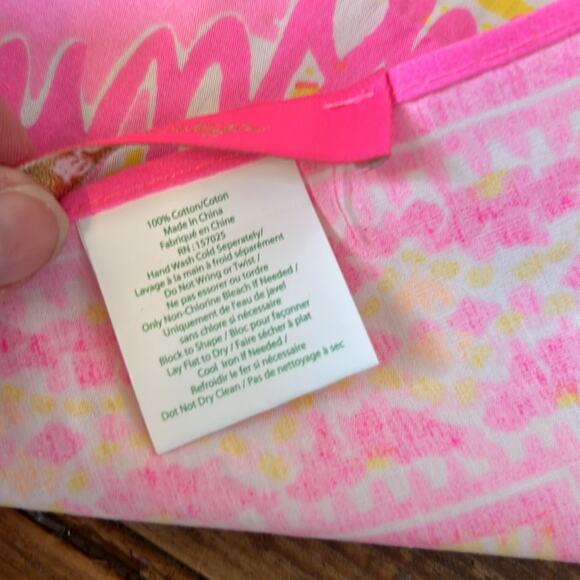 Lilly Pulitzer be the sunshine pink cotton scarf NWOT - Picture 6 of 6